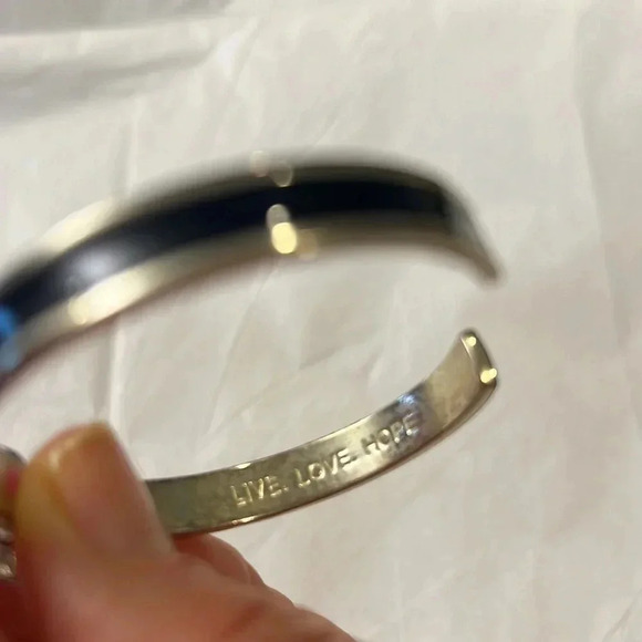 Vera Bradley Petite Bow cuff bracelet - Picture 3 of 5